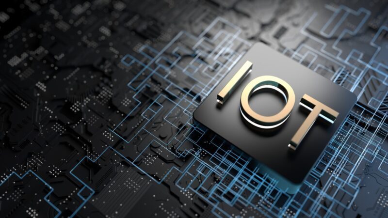 Navigating the Landscape of IoT Large-Scale Pilots and Portability