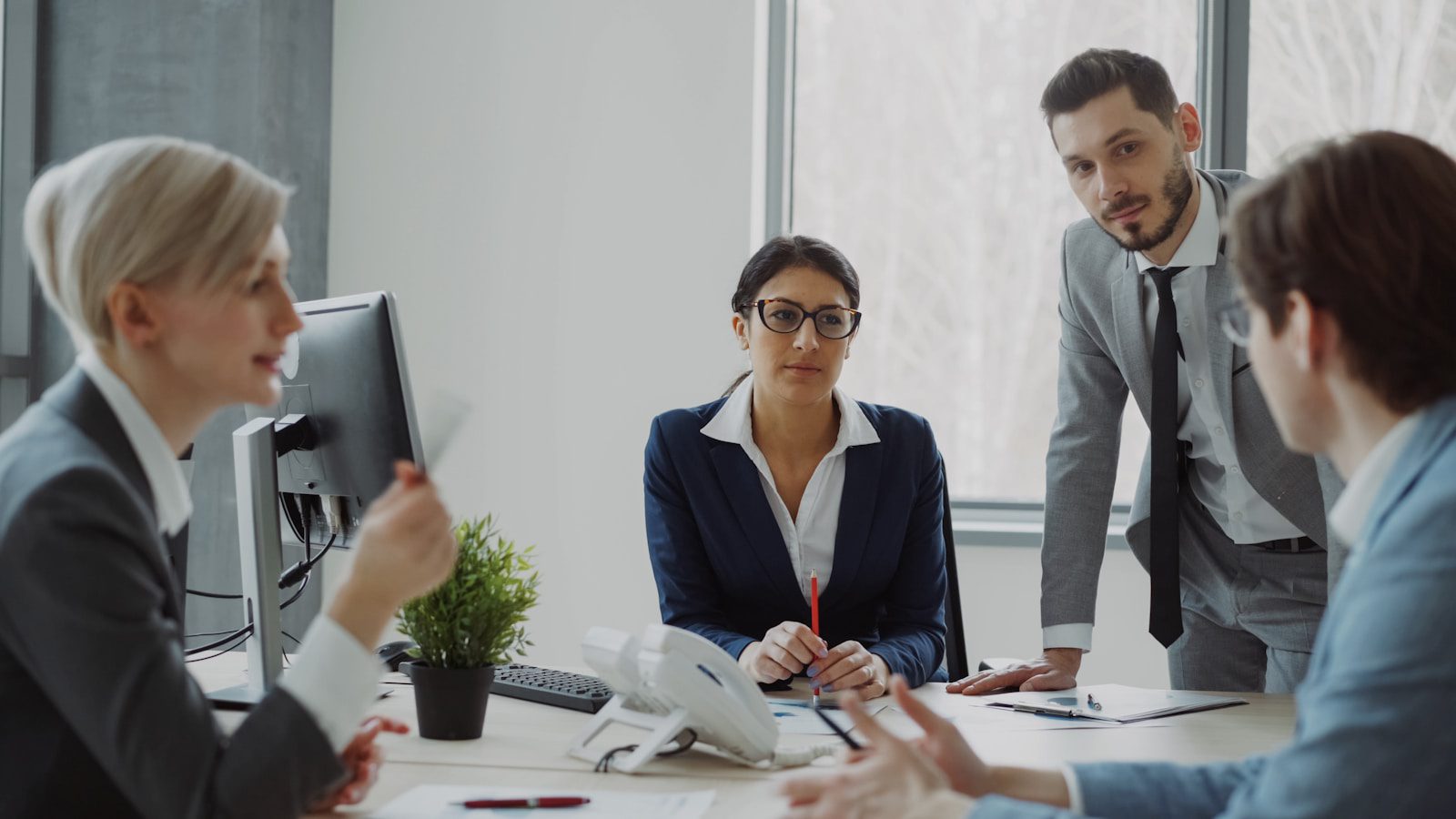 Agentic Enterprise: 7 Powerful 2026 Wins Beyond Chatbots 20 business leaders planning the agentic enterprise operating model in a strategy meeting