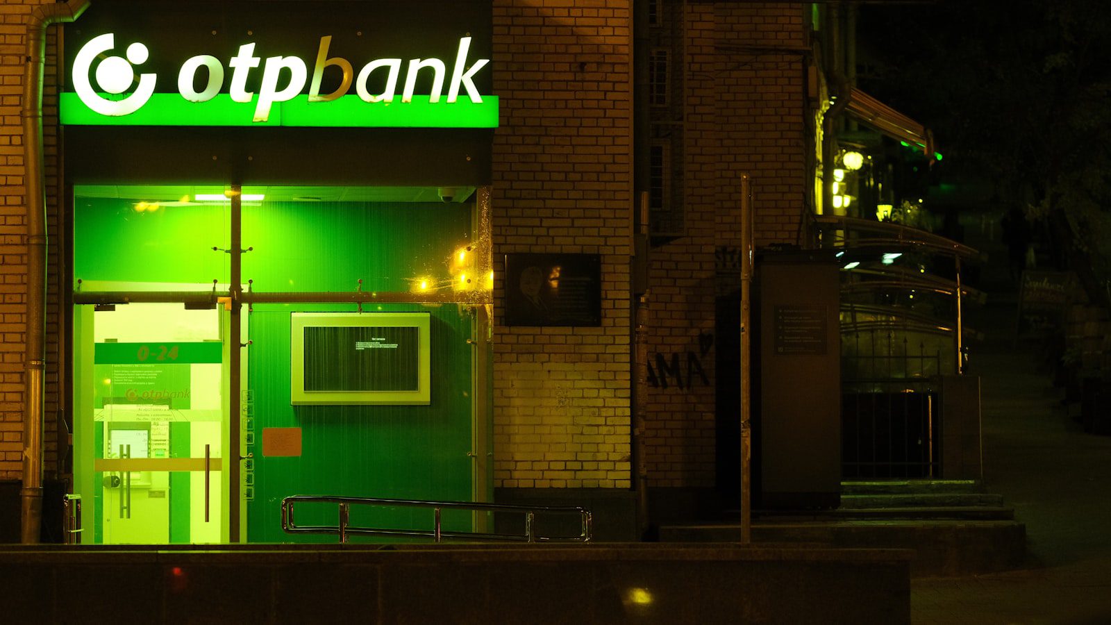 Anthropic AI Model: 7 Alarming Bank Security Lessons 17 Bank branch at night representing financial institutions worried about AI cyberattacks