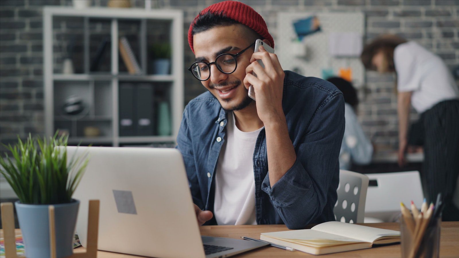 Crescendo.ai: 7 Powerful Real-World AI Case Studies 22 Support professional on phone representing Crescendo.ai FAQ about AI case studies