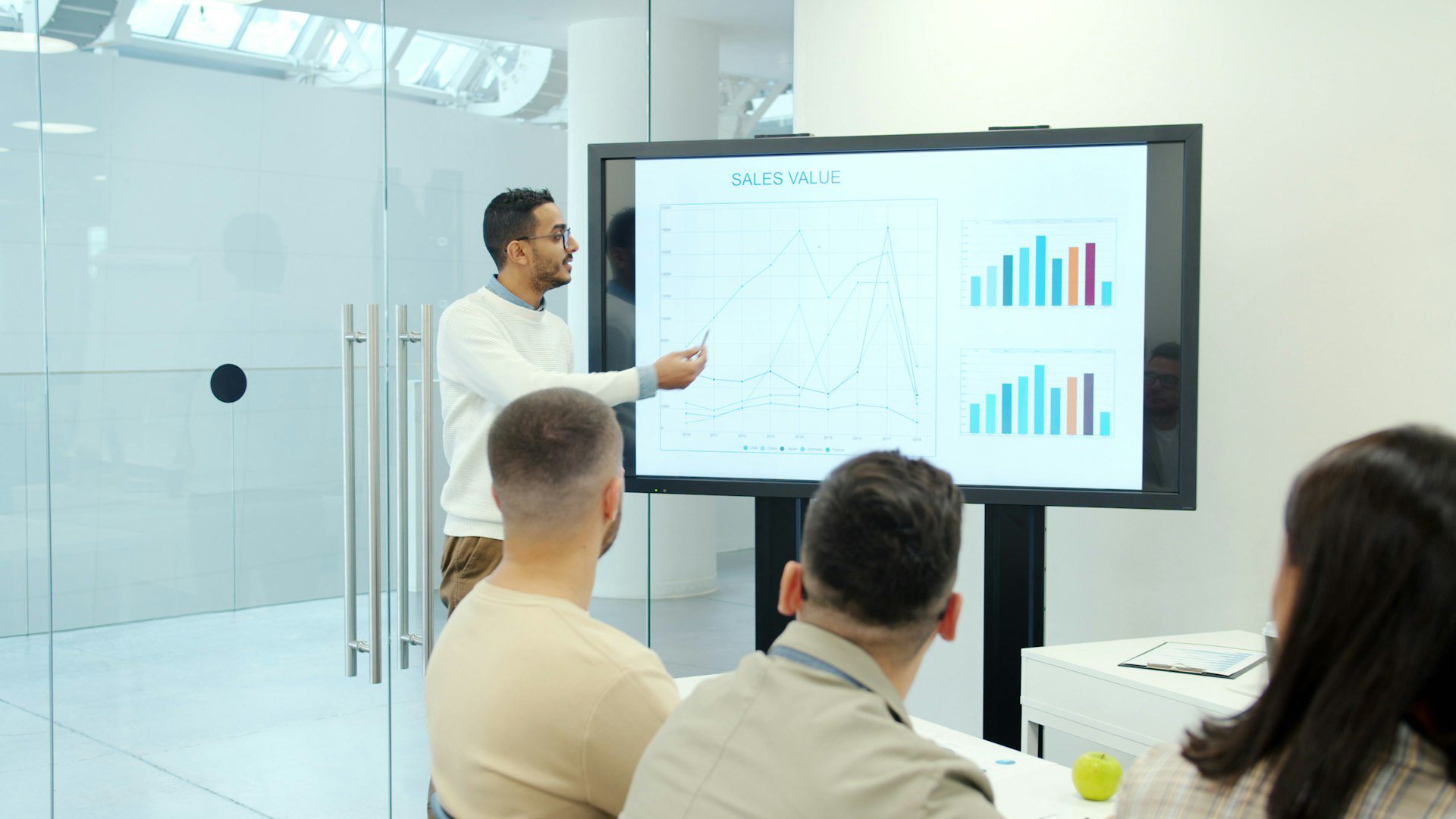 FinOps 2.0: 7 Powerful AI Moves to Slash Cloud Bills 13 cloud savings baseline presentation for a 40 percent FinOps target