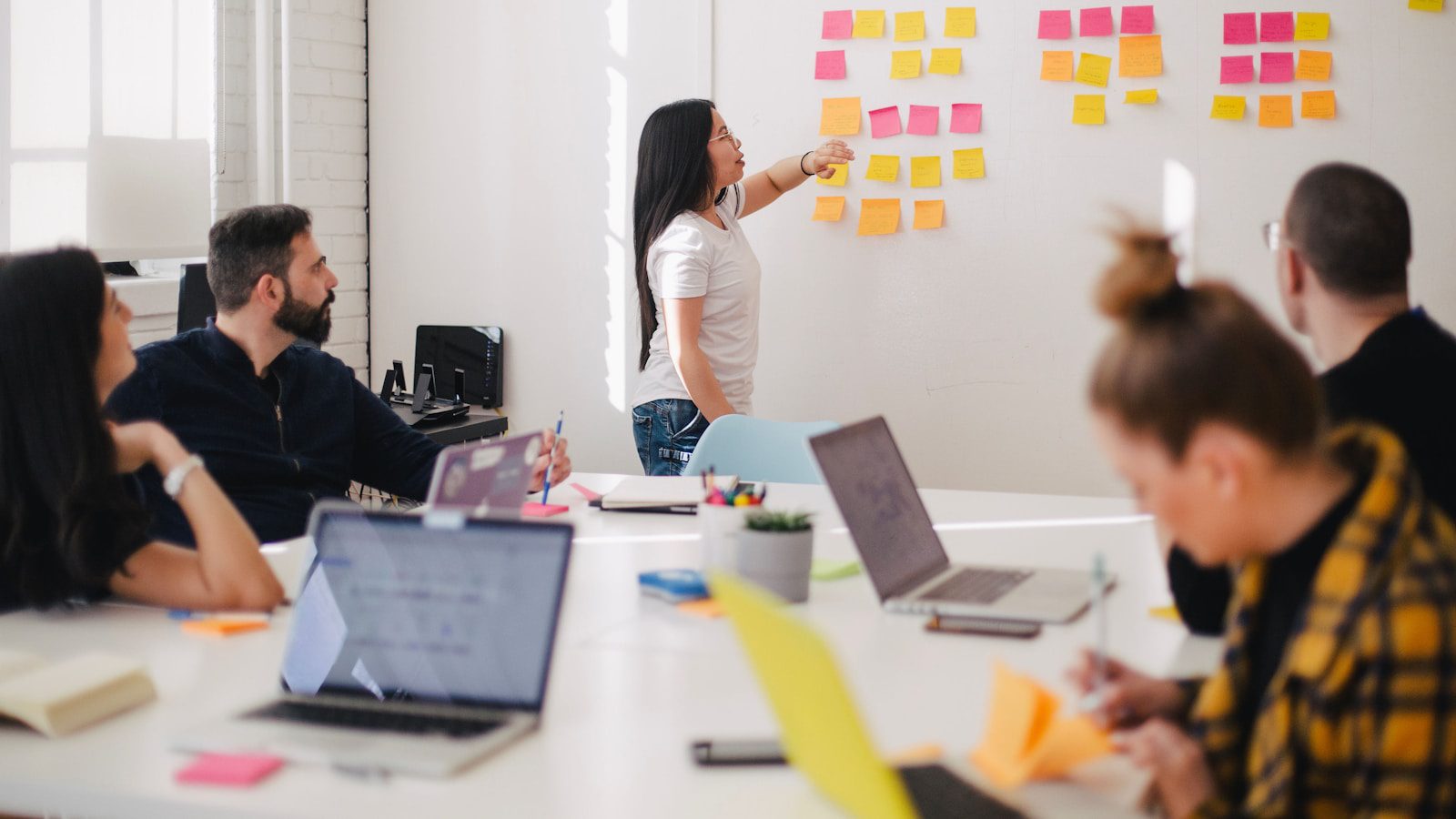 Hybrid AI Architectures: 7 Proven Cost and Speed Wins 16 AI governance and security planning meeting for hybrid AI architectures