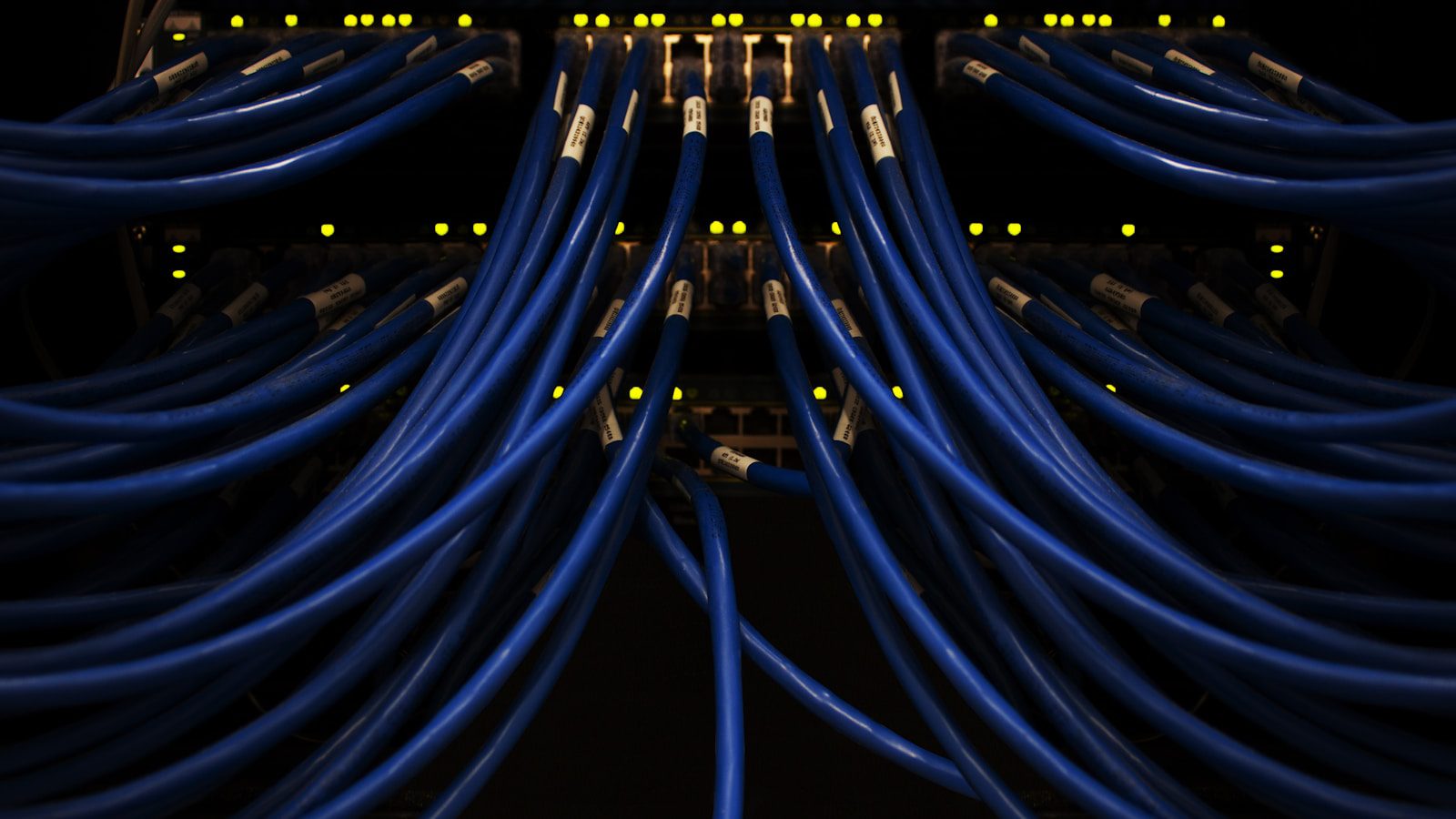 Hybrid AI Architectures: 7 Proven Cost and Speed Wins 12 enterprise AI workloads across server infrastructure for hybrid cloud architecture decisions