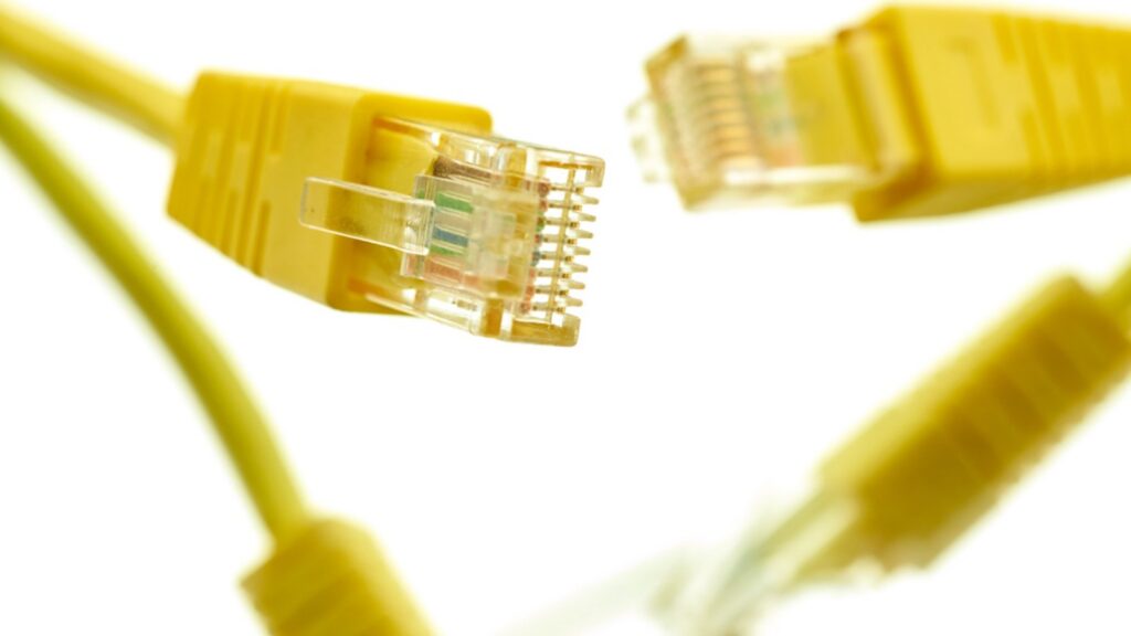 Debian server terminal preparing OpenVPN full tunnel routing and firewall NAT