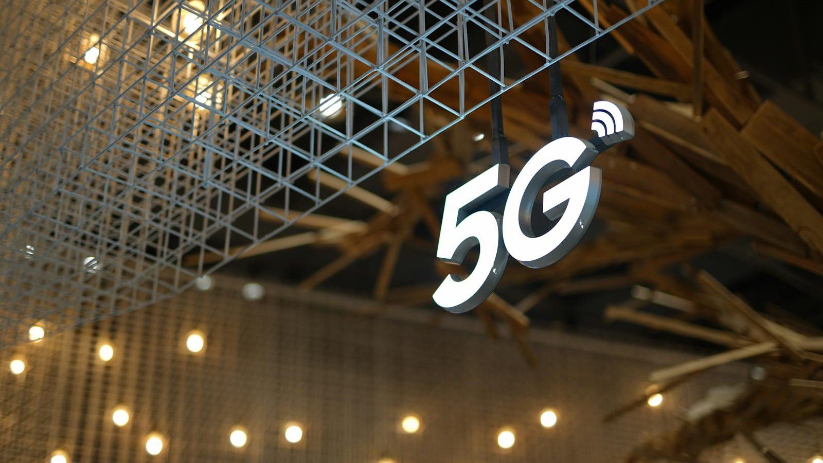 illuminated 5G sign for frequently asked questions about future IoT connectivity trends