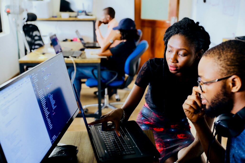 Enterprise AI Agents Keep Failing Because They Forget What They Learned 05 team governance