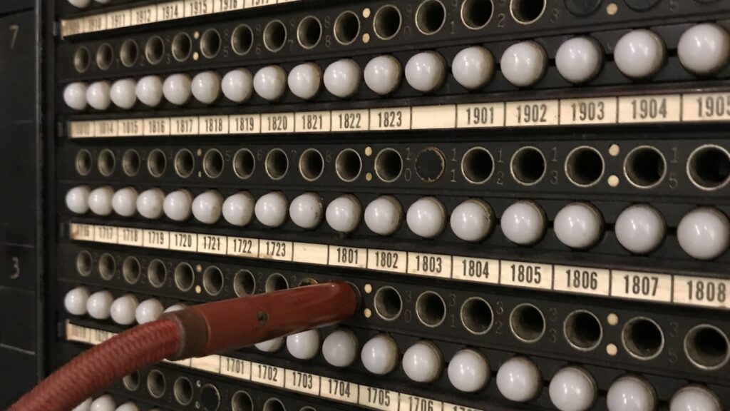 GPT-Realtime-2 Voice Agents compared with an old telephone switchboard for routing calls