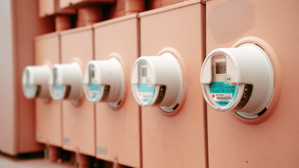 Green IT sustainability electricity meters for UK transparency rules
