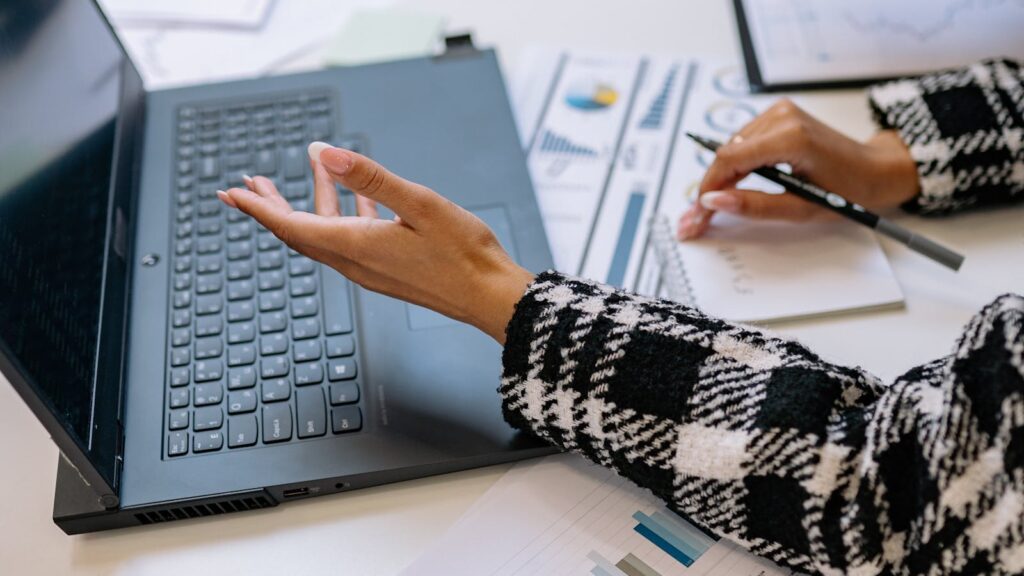 virtual CIO engagement laptop review