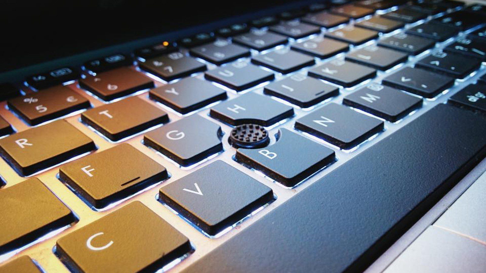 AI PCs and Endpoint Hardware: Is an NPU Fleet Upgrade Worth It? 9 AI PCs and Endpoint Hardware: office laptop representing productivity and lifecycle planning.