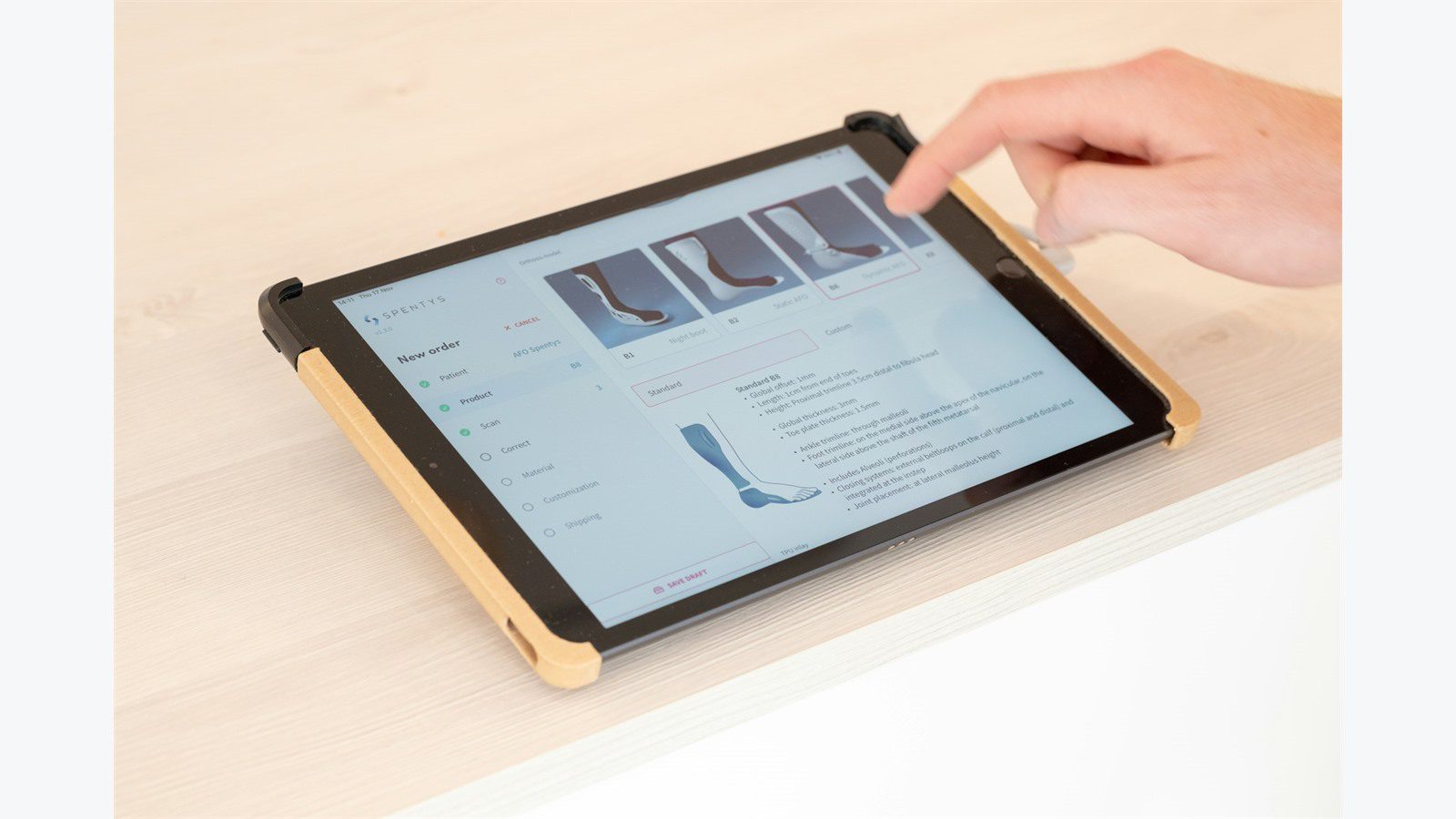 Custom Mobile ERP App: 7 Powerful Integration Steps 18 tablet screen interaction for validating ERP inputs sync conflicts and approval workflows