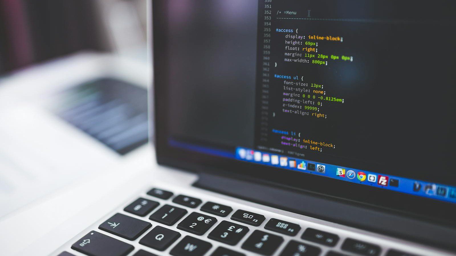 The Scale Dilemma: When to Build Custom Software vs. Buying Enterprise Tools 8 Custom Software: evaluation workspace for enterprise tool selection.