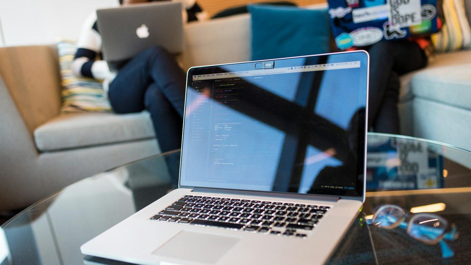 Cybersecurity Mesh Architecture: Why Protecting Every Device Independently is the Future 7 Cybersecurity Mesh Architecture: endpoint inventory dashboard for device posture and access decisions.