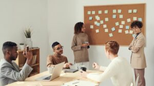 Digital Transformation Roadmaps: Step-by-Step Guidance for Legacy Businesses