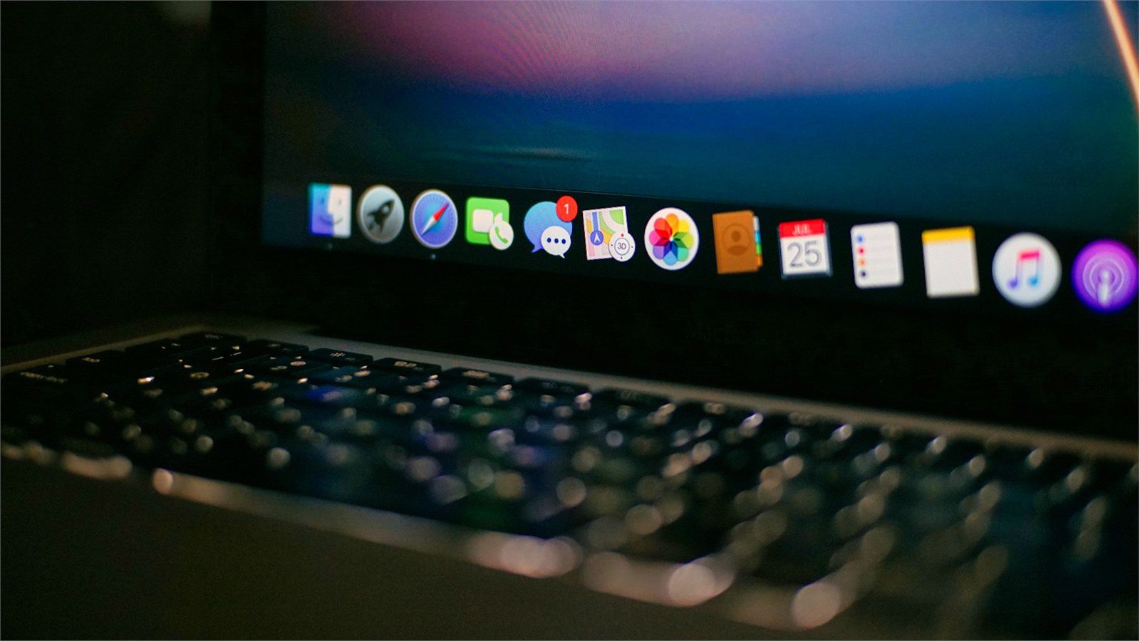 cloud business applications on a laptop as modular ERP alternatives for growing companies