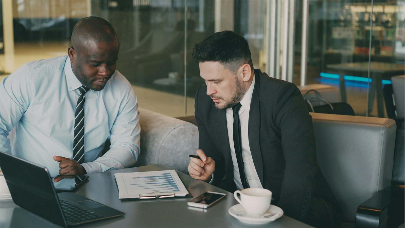 Help Desk Billing Automation: 7 Powerful Steps 14 business team reviewing customer documents for help desk contract and ticket ownership rules