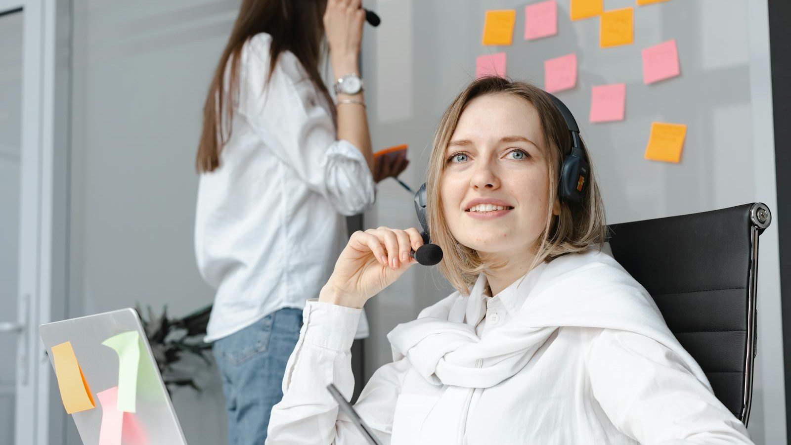IT Case Studies: Real Problems, Smart Solutions, and Measurable ROI 5 IT case studies: a business team reviewing project results and outcomes together.