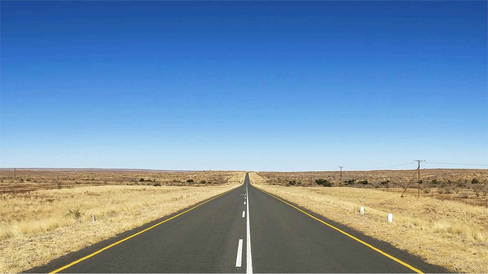 IT Consulting: 7 Proven Ways to Speed Digital ROI 12 clear road ahead representing a measurable digital transformation business case