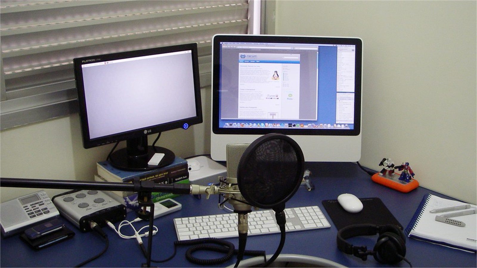 Recover Locked Files After Ransomware: 9 Safe Steps 18 computer workstation setup for documenting a local ransomware recovery plan