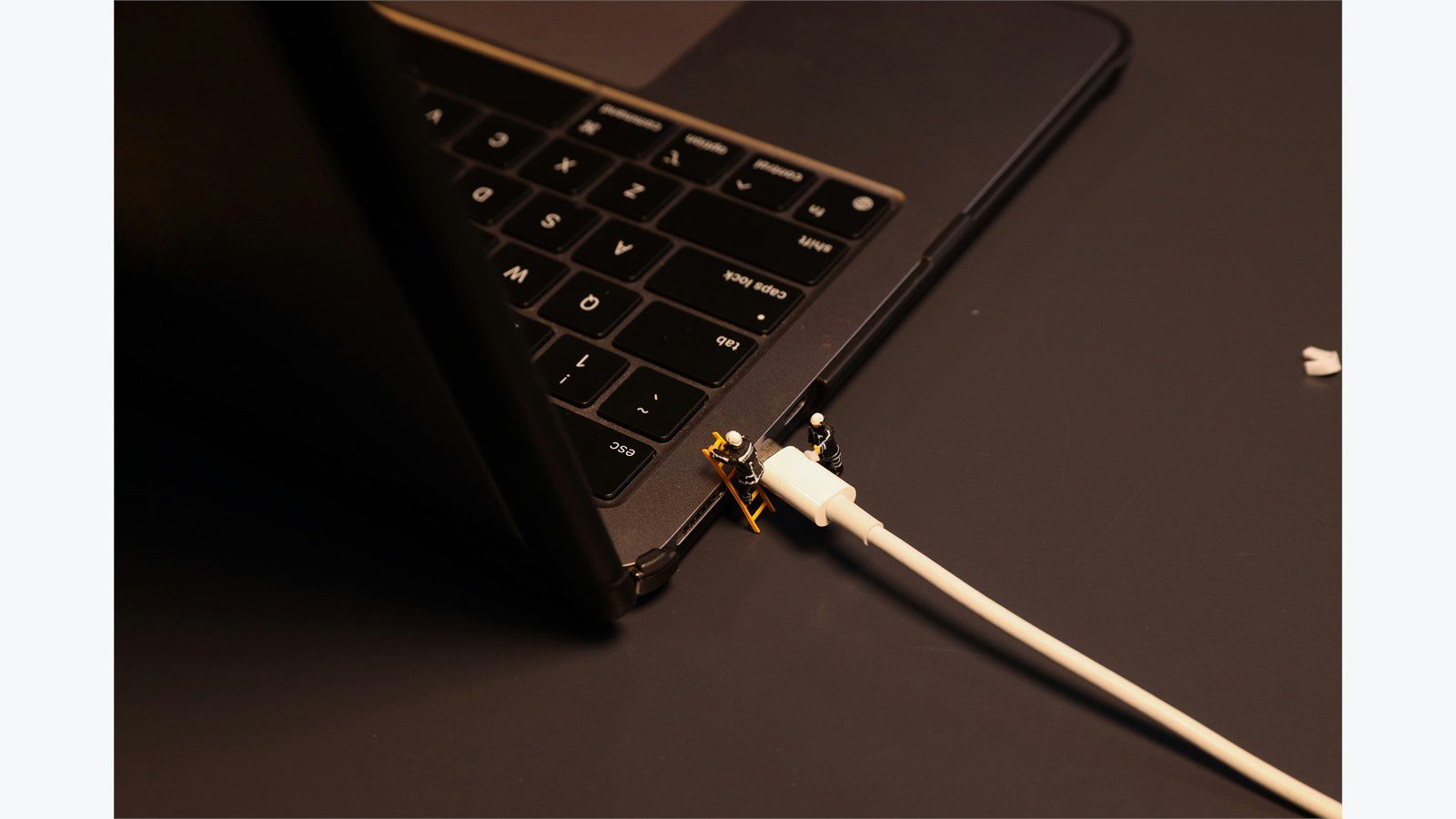 Remote Worker Laptops: 9 Easy Ways to Secure Them 15 laptop on a desk representing encrypted devices screen locks and protected hardware