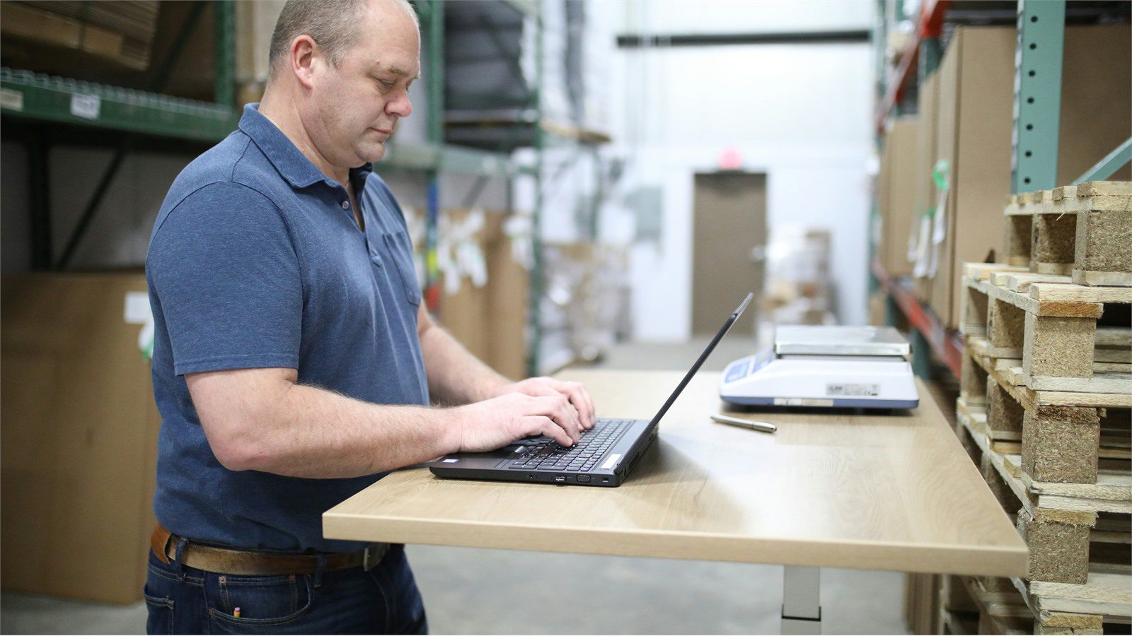 Retail Cyber Theft: 7 Proven Defenses for Local Stores 14 business laptop workstation for monitoring vendors inventory backups and retail cyber theft response plans