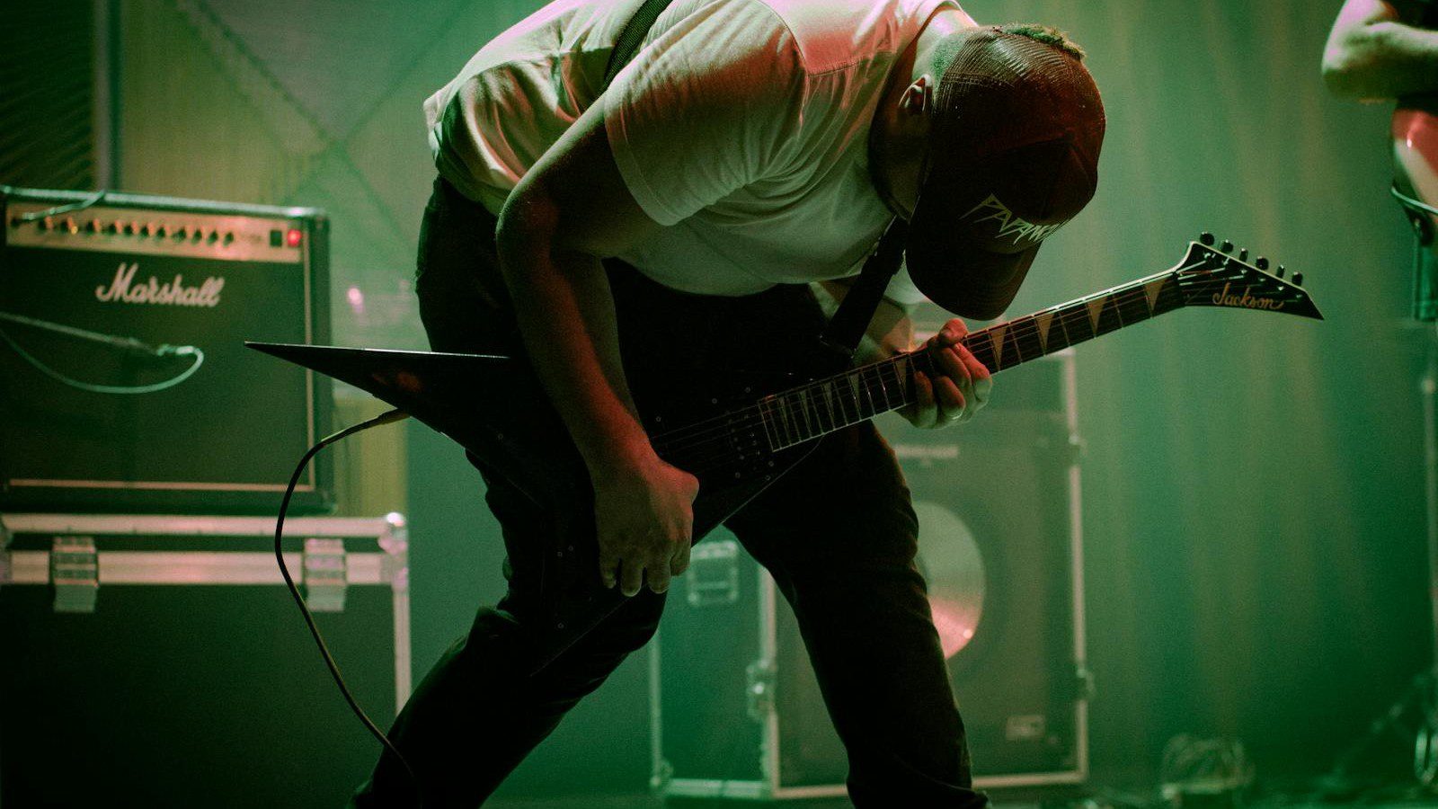 TonesMatch: AI Guitar Tone Matching for Real Gear 8 TonesMatch: bass guitar support for low-end tone matching.