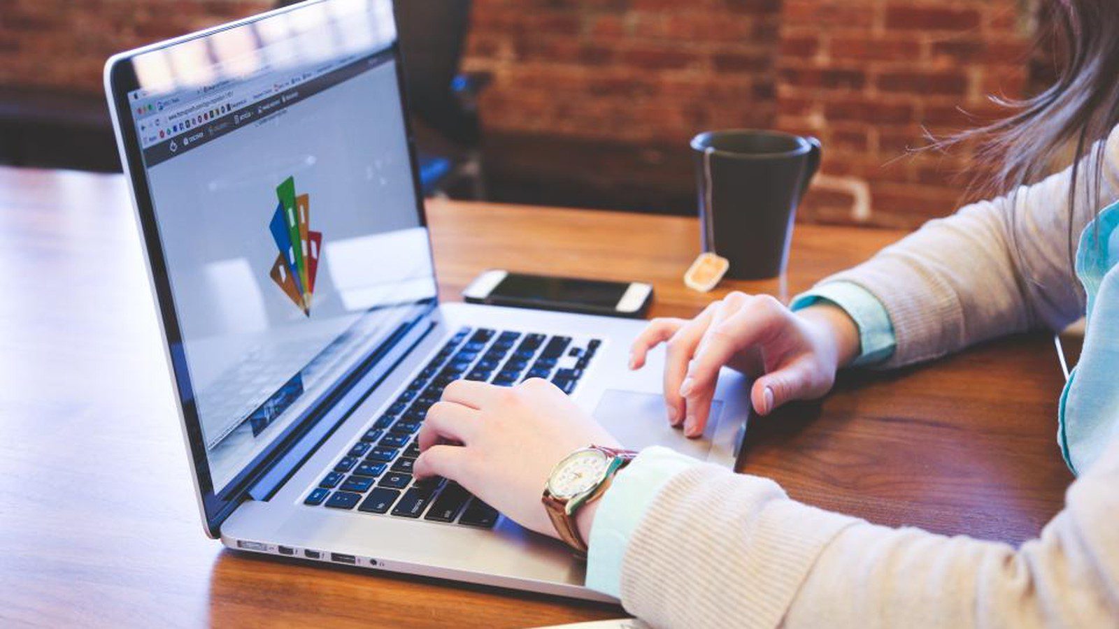 VibeKnow Studio: Practical Guide to AI Knowledge Videos 7 VibeKnow Studio: documents and reports prepared for video conversion.