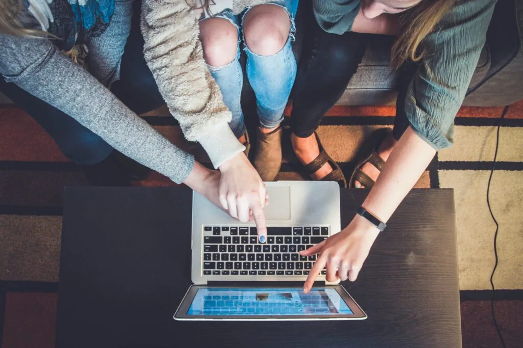 Machine Learning Recommendation Systems: Types, Applications, and Implementation 8 Understanding Recommendation Systems