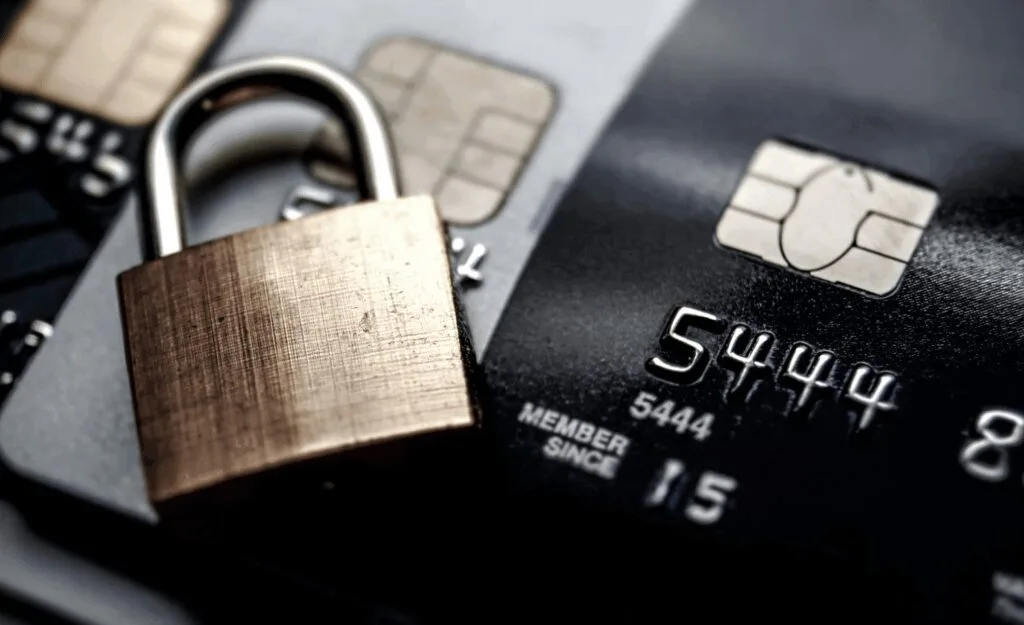 How to Build a PCI-DSS Compliant System 10 Architecture and Infrastructure Requirements for PCI Compliance