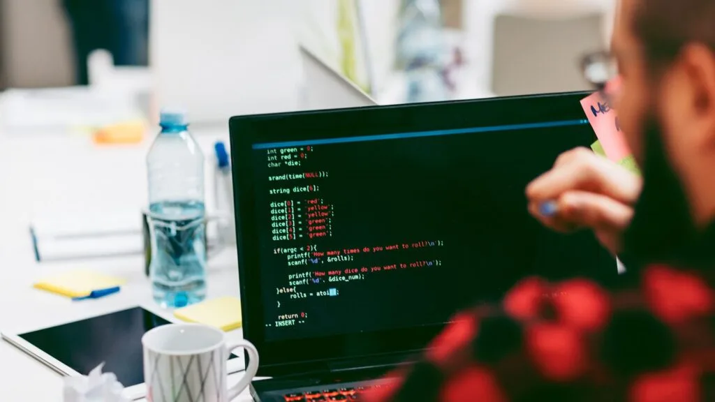 Functional Programming vs Object‑Oriented Programming 7 Code Organization and Modularity