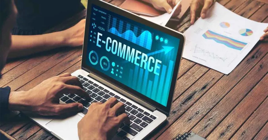 What is Enterprise Commerce: Custom or Off-The-Shelf Solution? 6 Enterprise Commerce Solutions