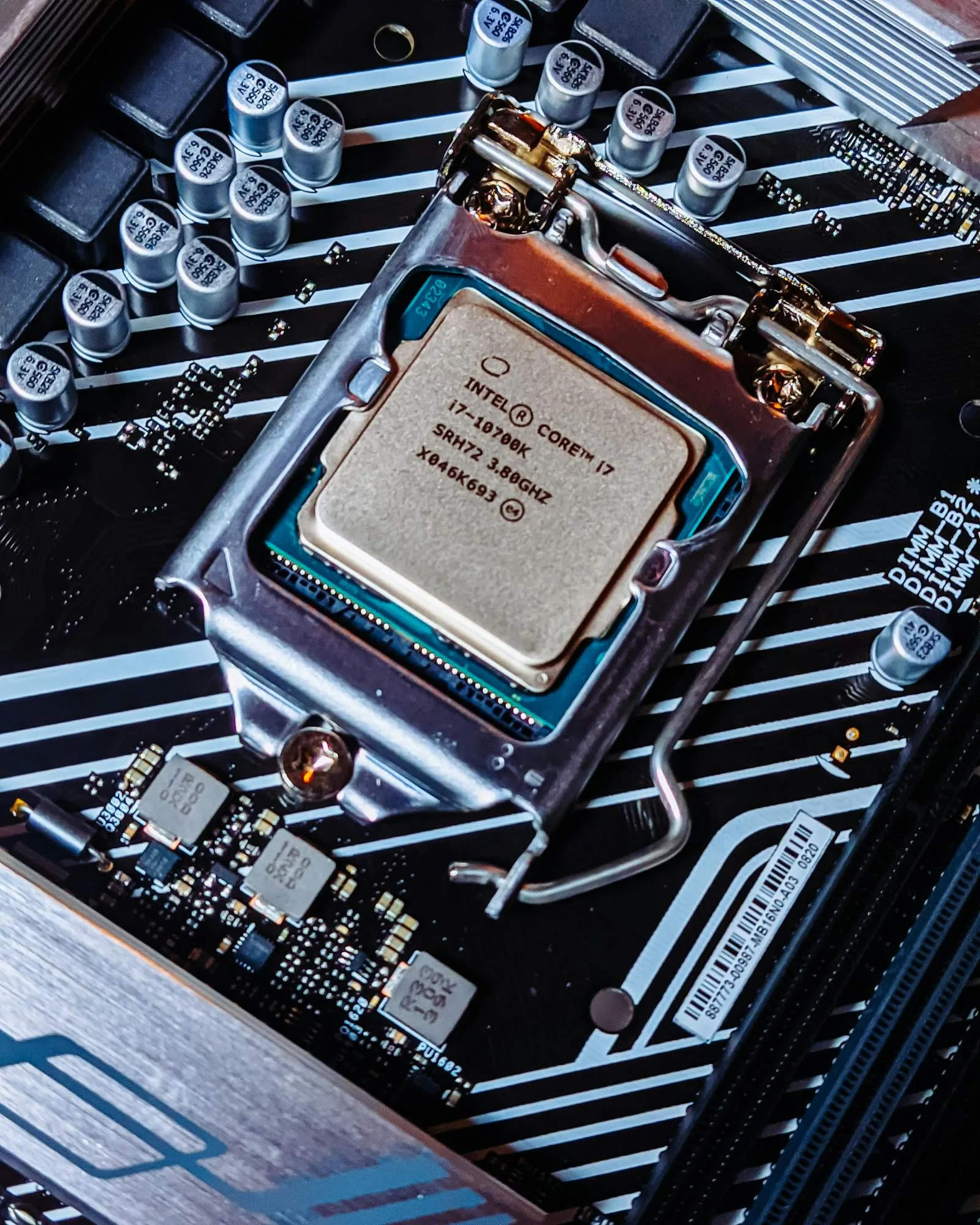 Cerebras Files for IPO: 7 Things to Know From the S-1 14 Circuit board illustration used as an at-a-glance image for AI chip startup Cerebras files for IPO