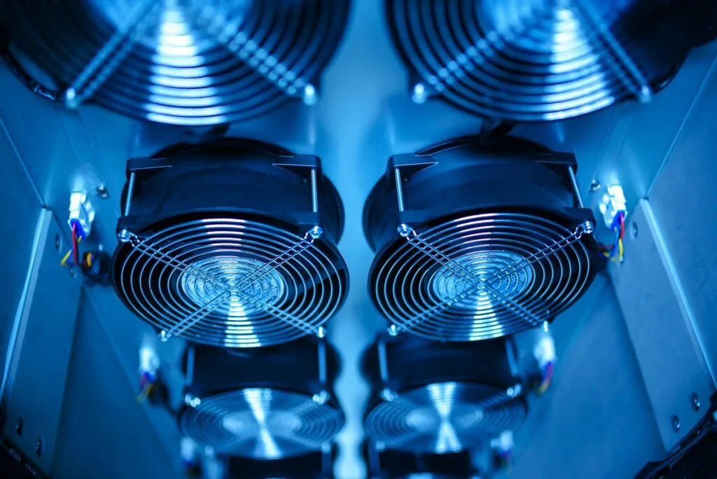 Cerebras Files for IPO: 7 Things to Know From the S-1 17 AI Chip Startup Cerebras Files for IPO 04 facts server room