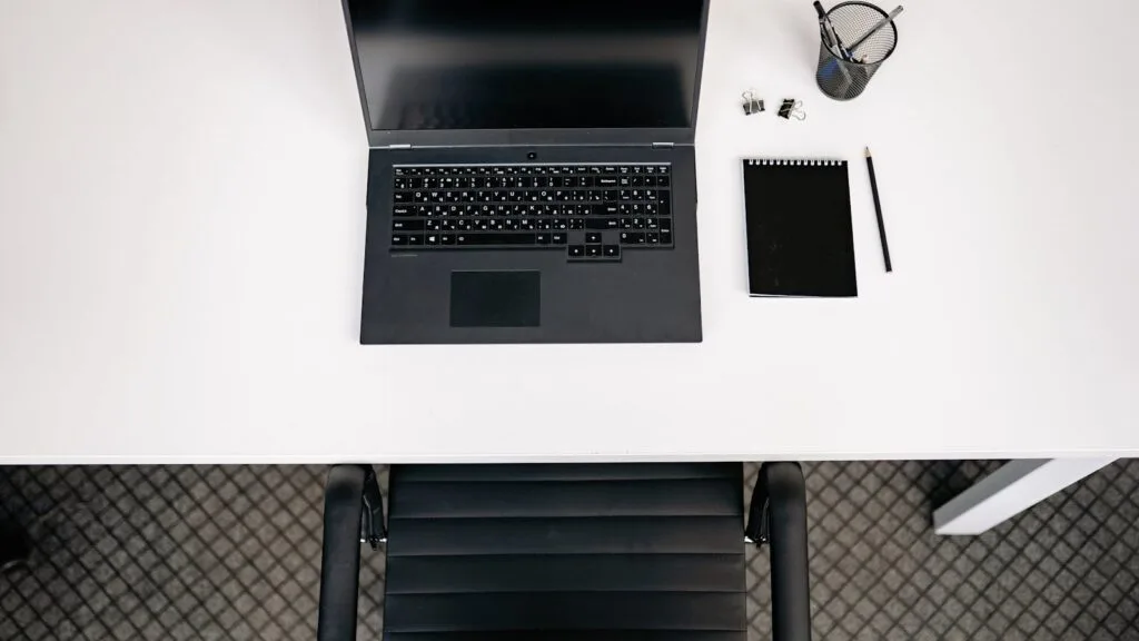 Atomic Bot: 7 Useful Facts About the OpenClaw AI Assistant 24 Atomic Bot 05 where it fits best neat desk