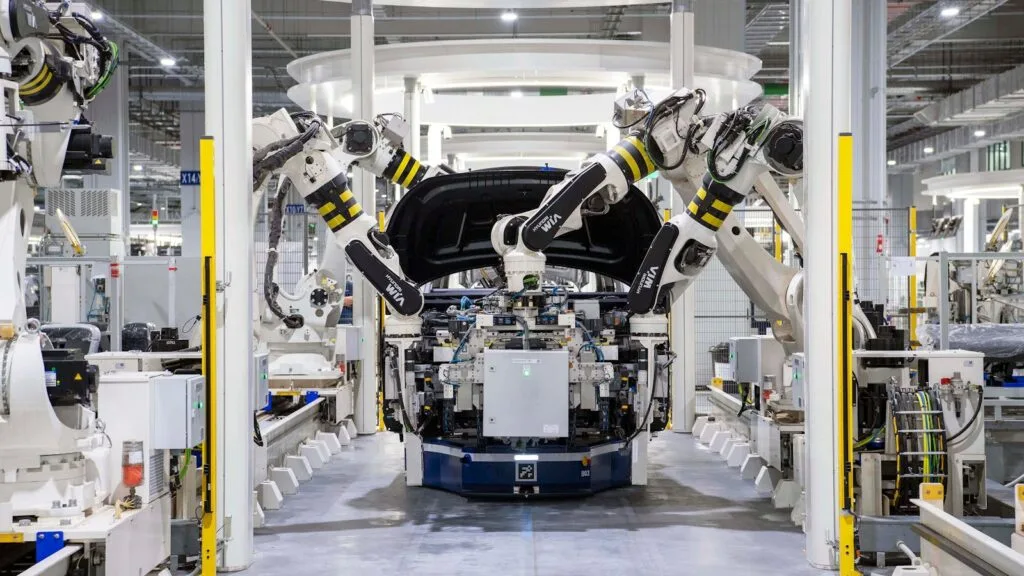Stellantis Microsoft AI Partnership: 7 Critical Facts 16 Stellantis Microsoft AI Partnership 01 featured automated car factory