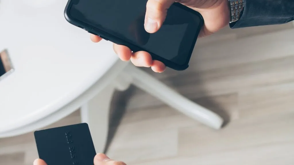 What Is AIR by Revolut? 7 Key Facts About the AI Finance Assistant 10 What Is AIR by Revolut section 1 at a glance