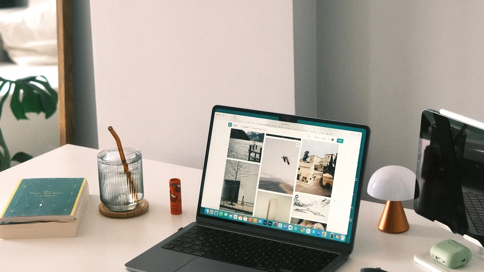 What Is Cognosys? 7 Important Facts About the AI Workflow Agent 20 What is Cognosys at a glance represented by a clean laptop workspace on a desk