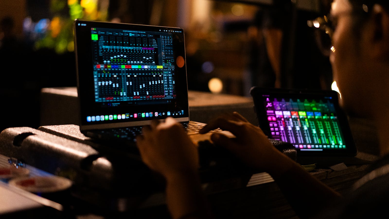 AIOps ROI for Helpdesks: 7 Powerful SMB Payback Wins 18 Technical workflow laptop representing automated helpdesk capacity gains