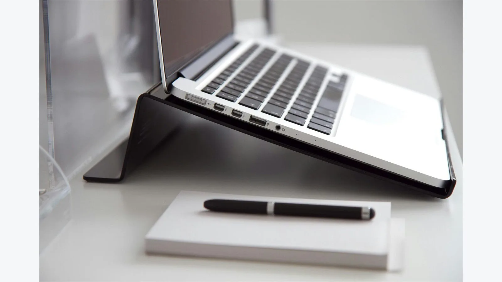 Clico Review: 7 Smart Wins for Browser-First Writing 17 Clico evaluation concept with a clean laptop and notebook workspace ready for planning