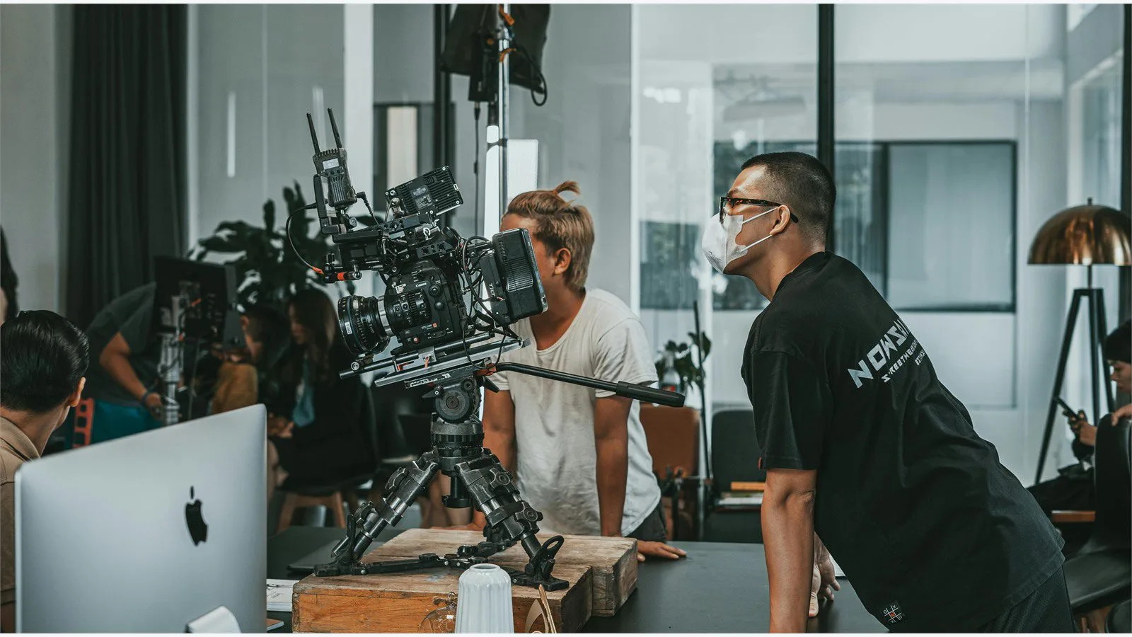 Netflix VOID AI: 7 bold changes for video editing 15 Netflix VOID AI risk review concept with a studio crew around camera equipment