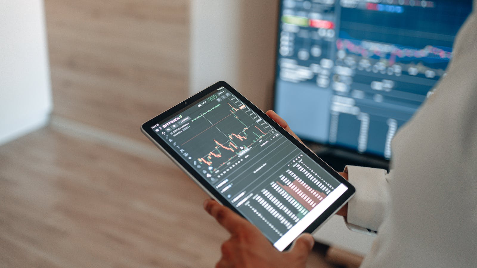 Predictive Self-Healing: 7 Powerful AIOps Fixes for IT 17 trend dashboard used by AIOps to predict capacity and saturation risks