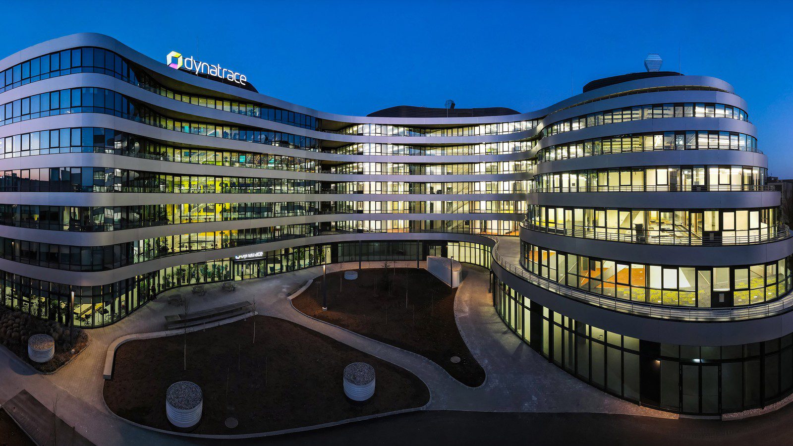 A Court Has Ruled That Google Is Liable for False Statements Generated by AI Overviews 7 Google AI Overviews liability ruling: enterprise risk management, governance frameworks, and AI content safeguards for modern organizations.